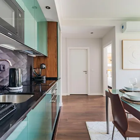 Apartament Campo De Ourique Deluxe Mid-term