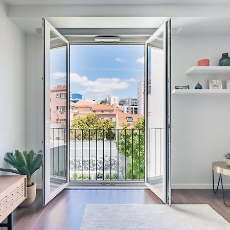Apartament Campo De Ourique Deluxe Mid-term