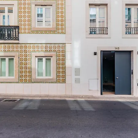 Campo De Ourique Deluxe Mid-term *